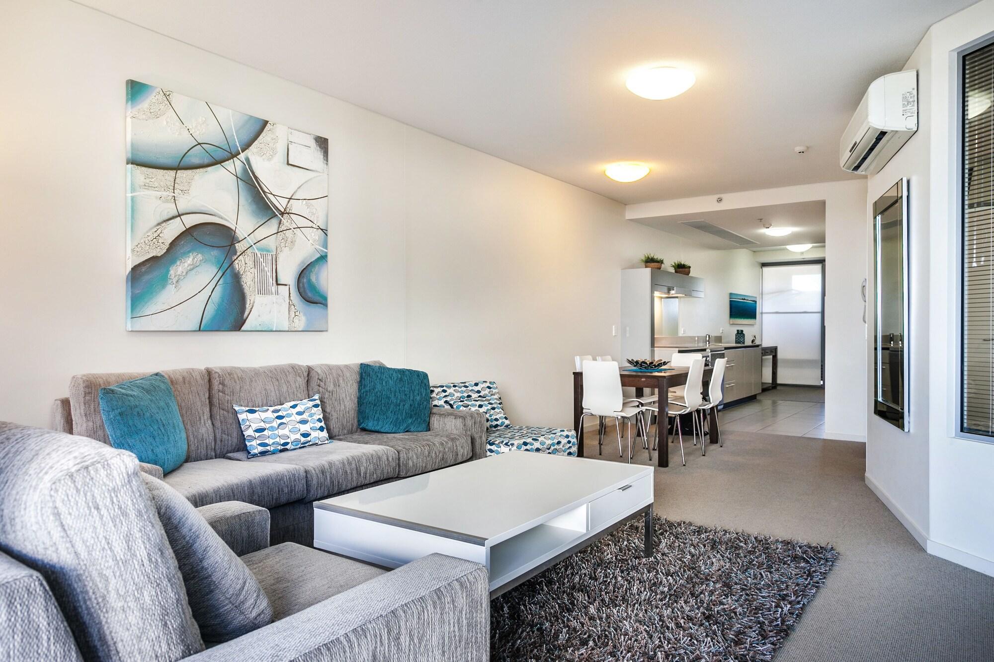 Monaco Caloundra Aparthotel Bagian luar foto