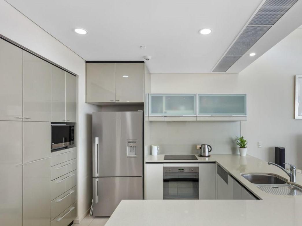 Monaco Caloundra Aparthotel Bagian luar foto