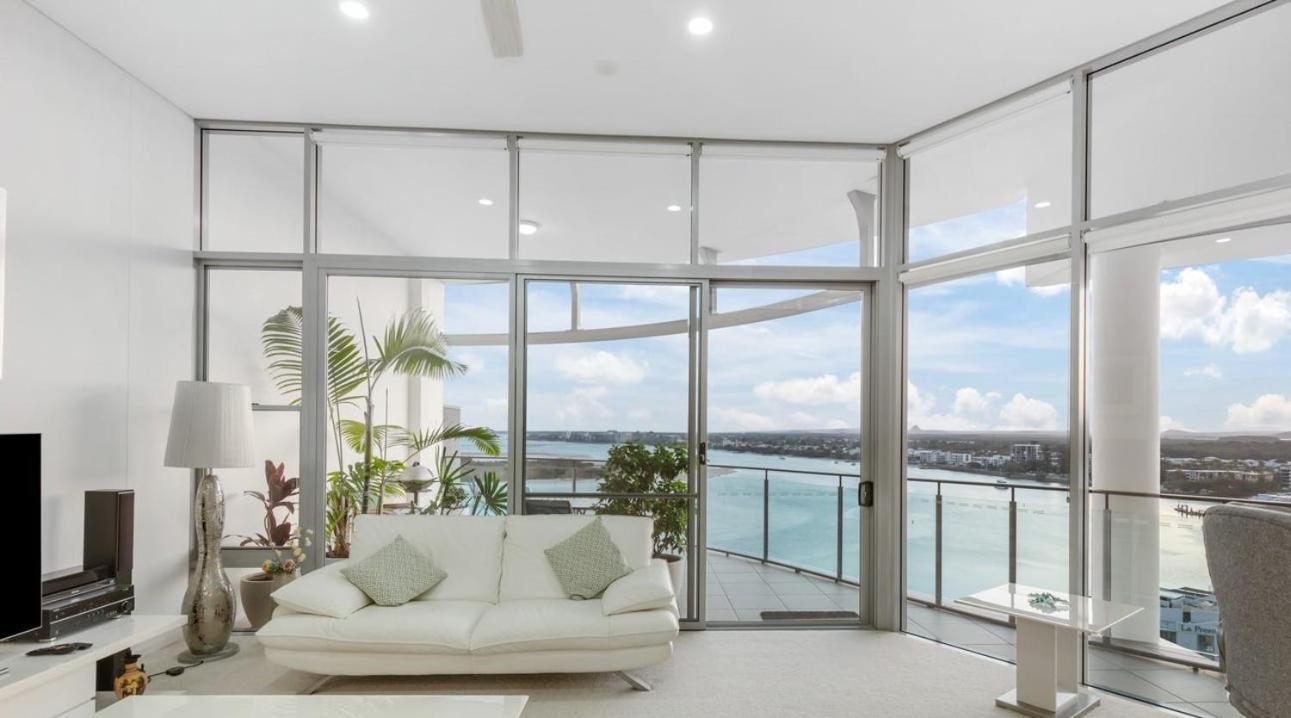 Monaco Caloundra Aparthotel Bagian luar foto