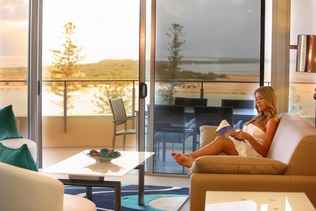 Monaco Caloundra Aparthotel Ruang foto