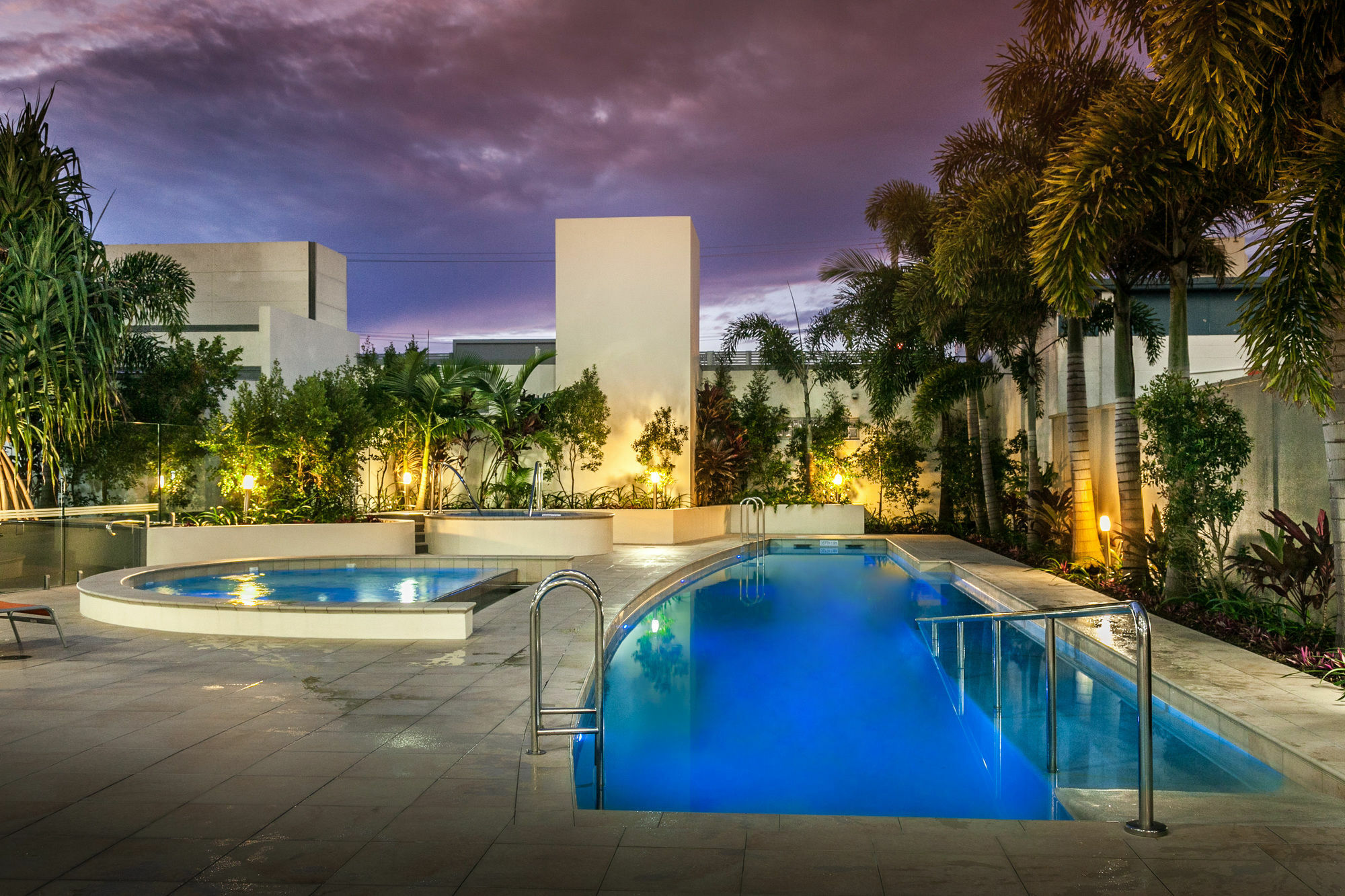 Monaco Caloundra Aparthotel Bagian luar foto
