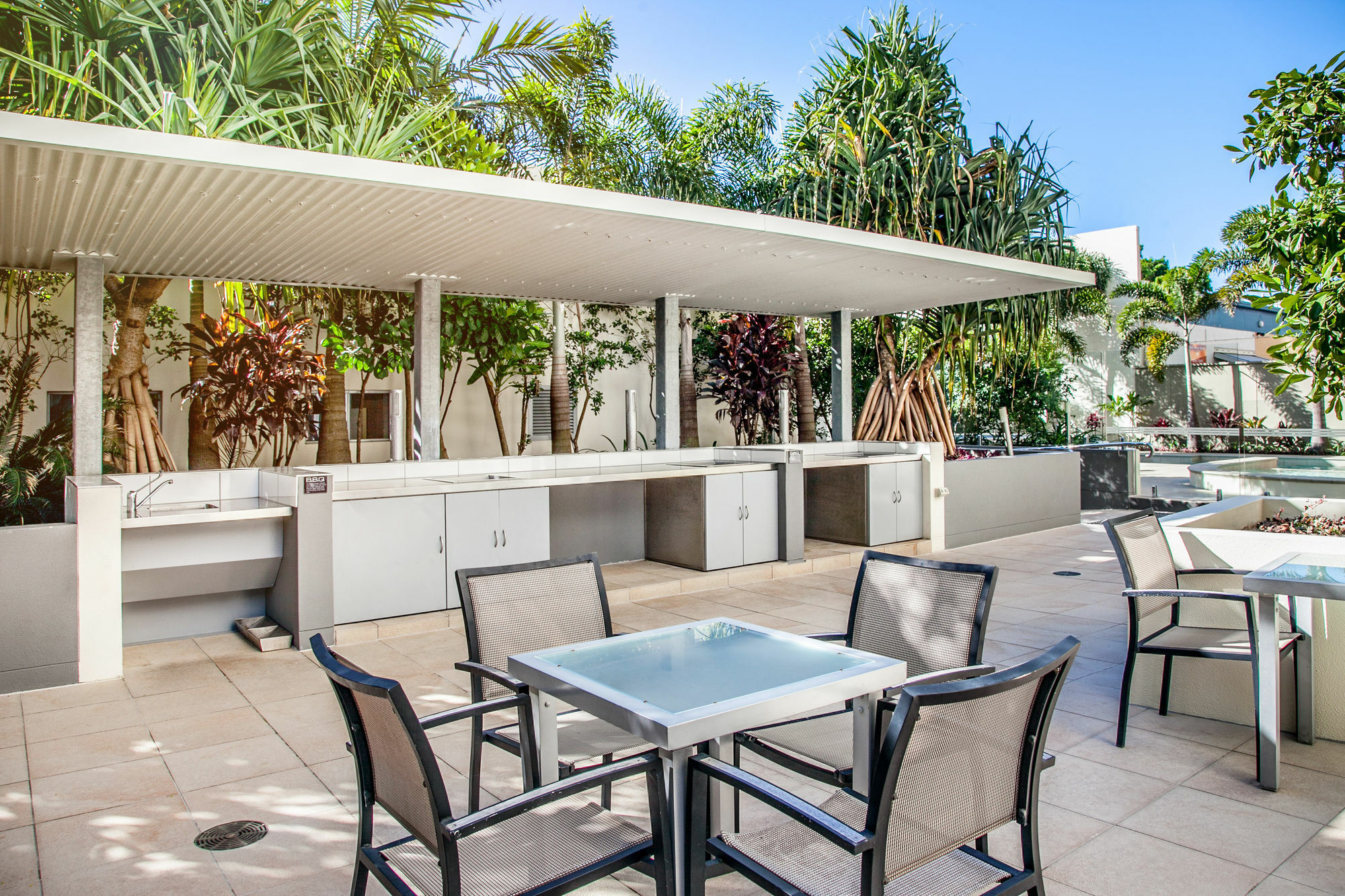 Monaco Caloundra Aparthotel Bagian luar foto