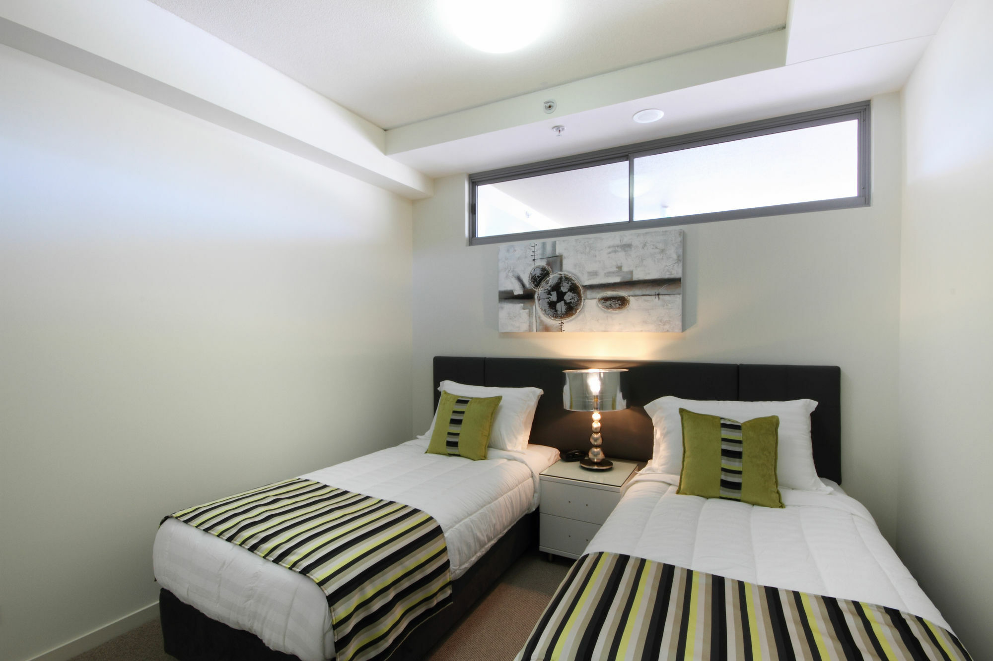 Monaco Caloundra Aparthotel Bagian luar foto