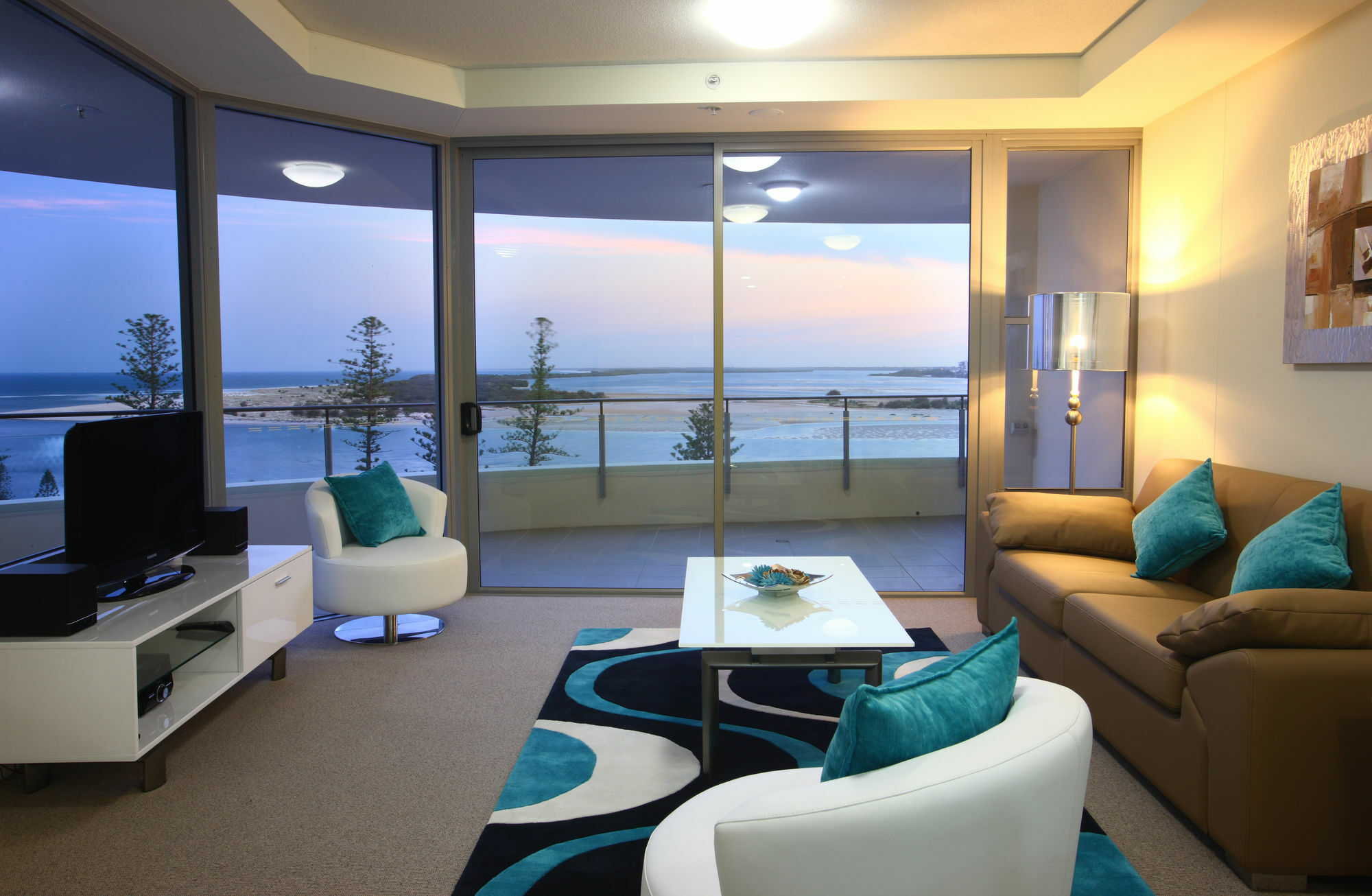Monaco Caloundra Aparthotel Bagian luar foto