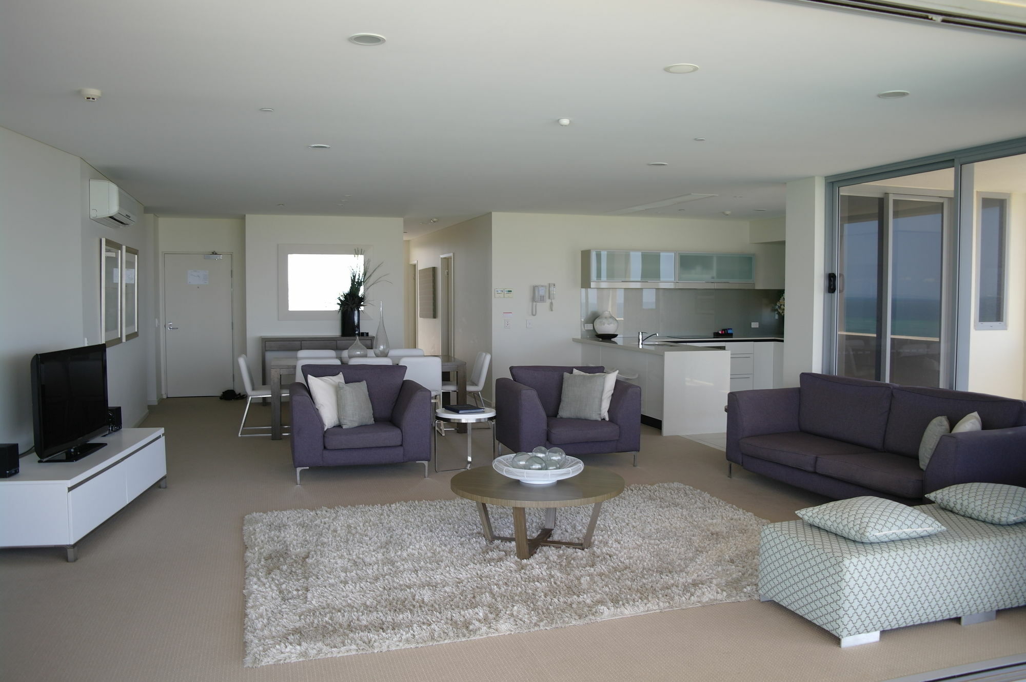 Monaco Caloundra Aparthotel Bagian luar foto