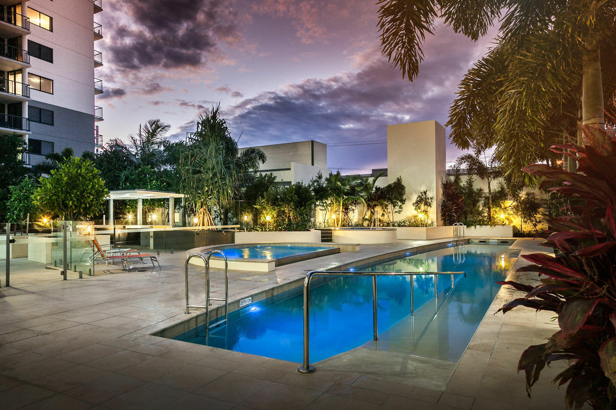 Monaco Caloundra Aparthotel Bagian luar foto